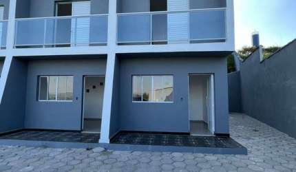 Casa 2 quartos em Condominio 1 vaga