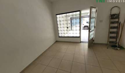 Sobrado / Locação / 3 Dormitórios / 2 Vagas / 280m²