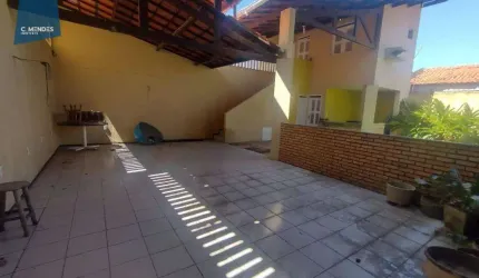 Casa Duplex Ampla com 5 Suítes e Piscina – Ideal para Empresas ou Moradia