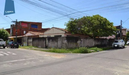 Casa Ampla na Messejana Excelente Oportunidade em Localização de Esquina!
