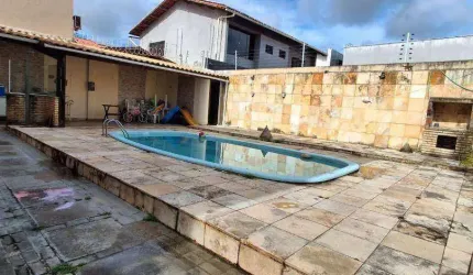 Casa Alto Padrão com Piscina e Deck Gourmet a 450m do Shopping Via Sul!