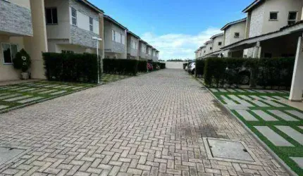 Casa Duplex em condominio no Eusébio