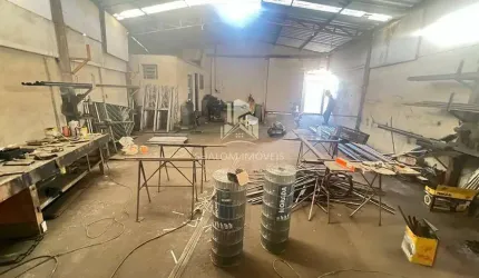 Galpão à venda 210M², Nacional, Contagem -