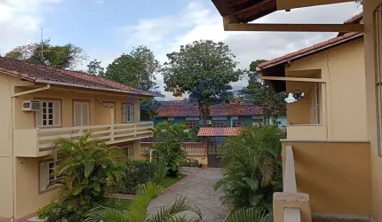 Casa em condomínio fechado com 3 quartos à venda na Brasil, 34, Extensão do Bosque, Rio das Ostras por R$ 360.000