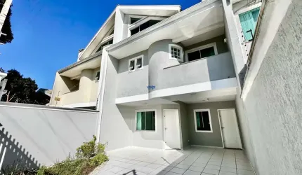 Casa com 4 quartos à venda na Rua Eduardo Couture, 16, Jardim das Américas, Curitiba por R$ 840.000