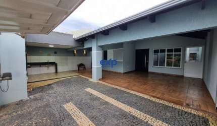 Casa com 3 quartos à venda na Aribabá, 141, Loteamento Residencial Parque Imperial, Catalão por R$ 399.000