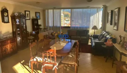 Apartamento com 4 quartos à venda na Praça Getúlio Vargas, 31, Centro, Itajubá por R$ 1.200.000
