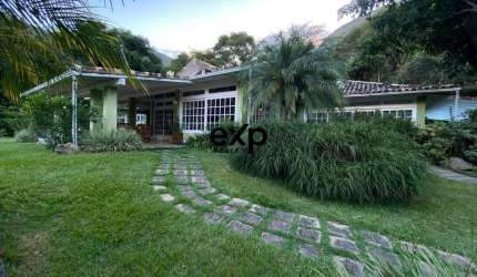 Casa em condomínio fechado com 5 quartos à venda na BR 040, 104, Araras, Petrópolis por R$ 4.690.000