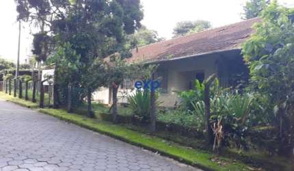 Terreno à venda na Rua Harmonia, 1, Floresta, Joinville por R$ 950.000