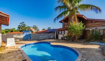 Casa com 3 quartos à venda na Vitorio Paulo Gallo, 319, Vila Gallo, Vinhedo por R$ 750.000