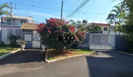 Casa em condomínio fechado com 3 quartos à venda na Rua Cascavel, 2848, Boqueirão, Curitiba por R$ 329.000