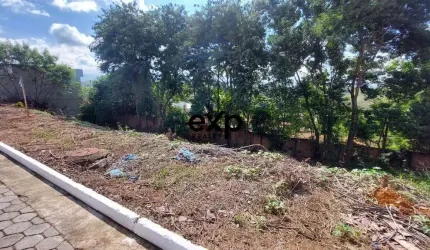 Terreno à venda na Doutor Izidro Ailton Ferraz, 376, Santa Cecilia, Cruzeiro por R$ 70.000