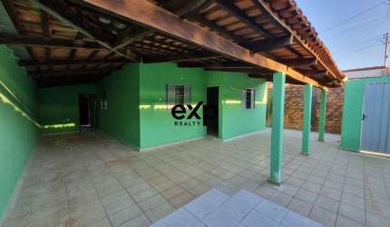 Casa com 3 quartos à venda na Maria Marcelina, 1860, Loteamento Ipanema, Catalão por R$ 240.000