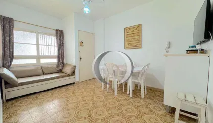 Apartamento na Pitangueiras, 1 quadra da praia