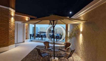 Casa Brunella com 130 metros de área construida  a 100 metros da praia