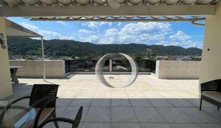 Enseada cobertura com vista livre, ótima localização