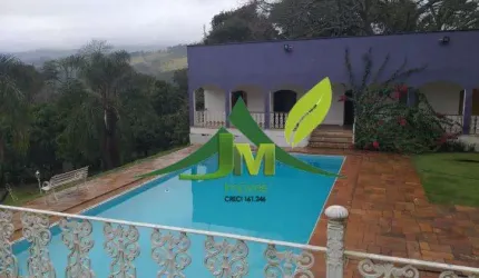 Excelente chácara em Atibaia