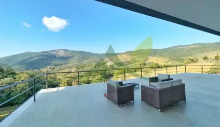Chácara Exclusiva em Atibaia: Conforto e Sofisticação em Meio à Natureza