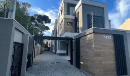 Sobrado com 4 quartos, 174m², à venda em Curitiba, Portão
