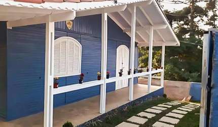 Excelente Casa Mista à Venda no Bairro Cachoeira - Curitiba