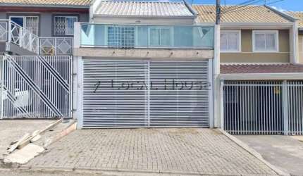 Sobrado à venda em Curitiba, Xaxim, com 3 quartos, 84m²