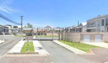 Casa em condomínio no Pinheirinho, com 2 quartos, 60m²
