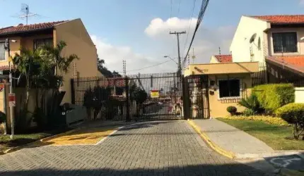 Sobrado à venda em Curitiba, Boqueirão, com 3 quartos, 130m²