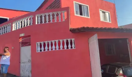Casa para Venda em Arujá, Parque Rodrigo Barreto, 3 dormitórios, 2 banheiros, 2 vagas