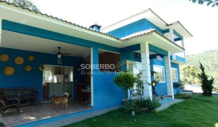 Casa 4 Quartos (1 Suíte Master c/ Varanda), Condomínio Com Lazer, Vargem Grande, Teresópolis.