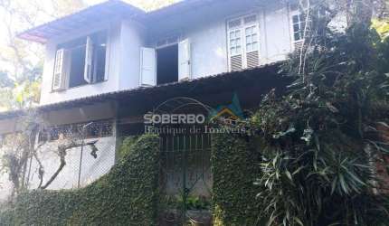 Sítio com 6 Quartos e 5 banheiros à Venda, 270 m² por R$ 800.000