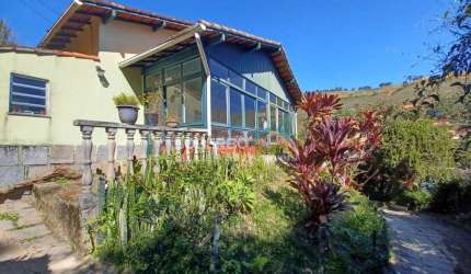 Casa com 3 quartos à venda no Albuquerque, Teresópolis , 240 m2 por R$ 650.000