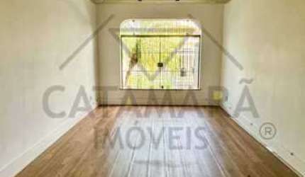 Casa com 3 quartos para alugar na Vila Oliveira, Mogi das Cruzes , 150 m2 por R$ 4.500