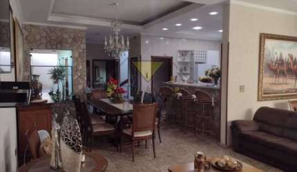 Casa com 4 quartos à venda no Centro, Mogi das Cruzes , 384 m2 por R$ 2.000.000