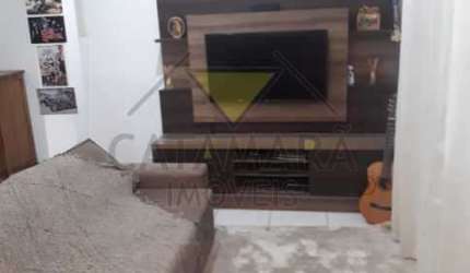 Casa com 3 quartos à venda no Conjunto Habitacional Antônio Bovolenta, Mogi das Cruzes  por R$ 750.000