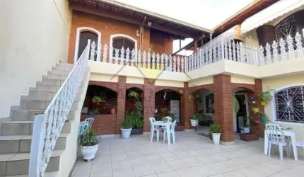 Casa com 3 quartos à venda no Centro, Poá , 285 m2 por R$ 1.500.000