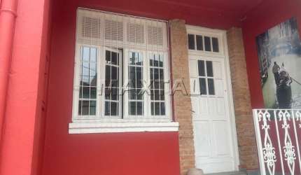Casa comercial para locação em Santana, 75 metros e 1 vaga, na Avenida Braz Leme.