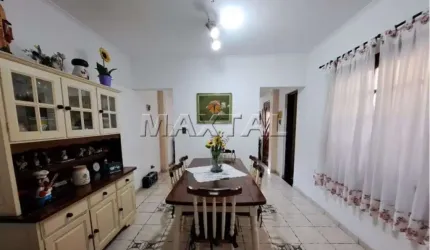 Sobrado a venda com 210 m², 3 dormitórios, 1 suíte, 5 vagas no bairro Vila Nova Mazzei