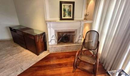 Apartamento à venda no bairro de Santana, 157m²,  3 suítes e 2 vagas de garagem.