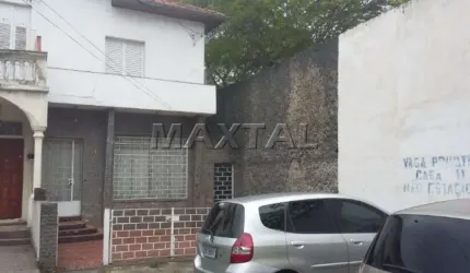 Sobrado de 123m², 3 dormitórios, 1 suíte, 2 banheiros, 4 vagas a poucos metros do metrô Santana.