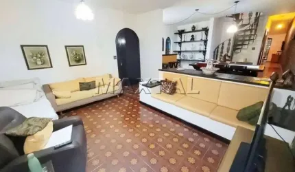 Sobrado de 217m², 3 suítes, 1 banheiro social, 2 vagas de garagem na Casa Verde.