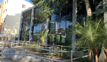 Prédio comercial Vila Guilherme 1227m², 3 andares com estacionamento com 30  vagas