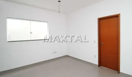 Apartamento de 34m² com 1 dormitório, sala, sacada e cozinha, no Parque Mandaqui.