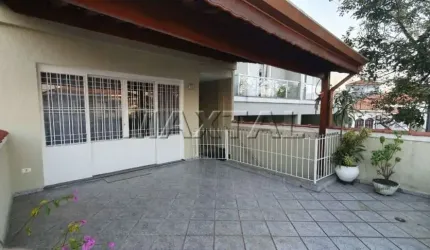 Casa de 167m², 3 dormitórios, 5 banheiros, 1 salas, 1 vaga, churrasqueira, edícula com banheiro