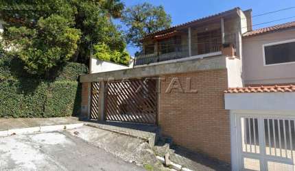 Sobrado à venda no Tremembé com 4 dormitórios, 4 suítes, sala e 6  vagas de  garagem.