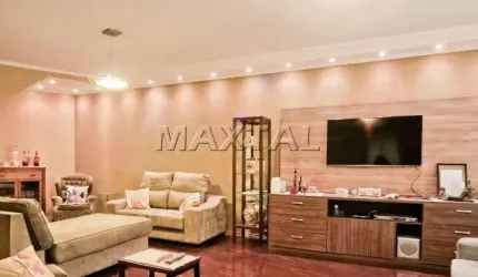 Sobrado de 280 m² , no Jardim França, 3 dormitórios, 3 suítes, 6 banheiros e 3 vagas.