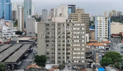 Apartamento com 3 dormitórios, sendo 2 suítes, sala, cozinha e 4 banheiros, ao lado do Metrô Santana