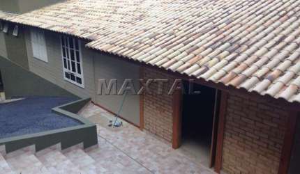 Casa em Mairiporã com 1,570 m², 3 dormitórios, 3 suítes e 6 vagas  .
