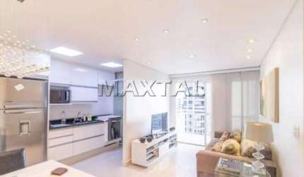 Apartamento em Santana, 70m², 2 quartos, 1 suíte, 2 vagas, sala para 2 ambientes e  área de serviço.