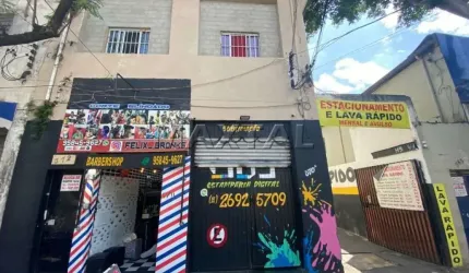 Prédio com estacionamento no Brás medindo 1260m2, 6 banheiros e 12  dormitórios à venda