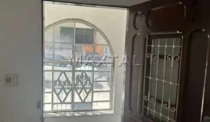 Casa Comercial de 248 m², em Santana. Com 10 salas, 3 banheiros e 6 vagas de garagem.